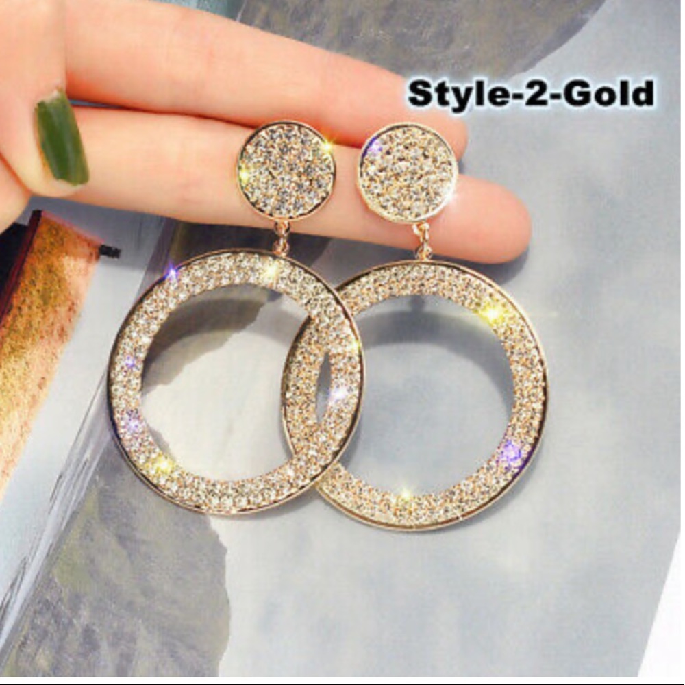 New Gorgeous 18K Gold Plated Hoop Earrings - Picture 1 of 3